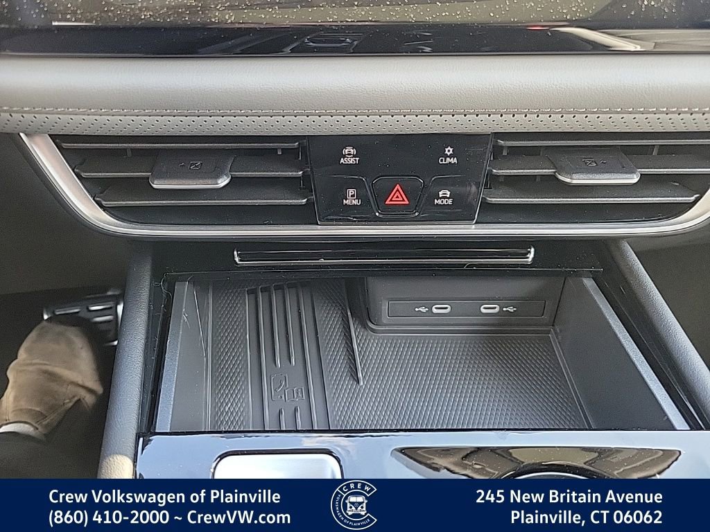 New 2026 Volkswagen Atlas Peak Edition image 8