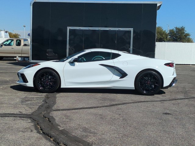 New 2027 Chevrolet Corvette Stingray Coupe w/ 1LT RWD image 5