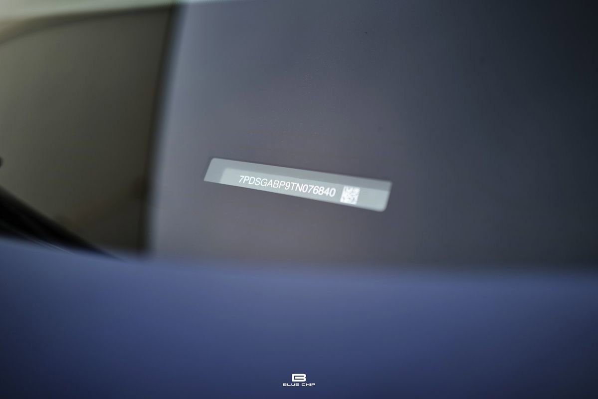 Used 2026 Rivian R1S Premium image 7