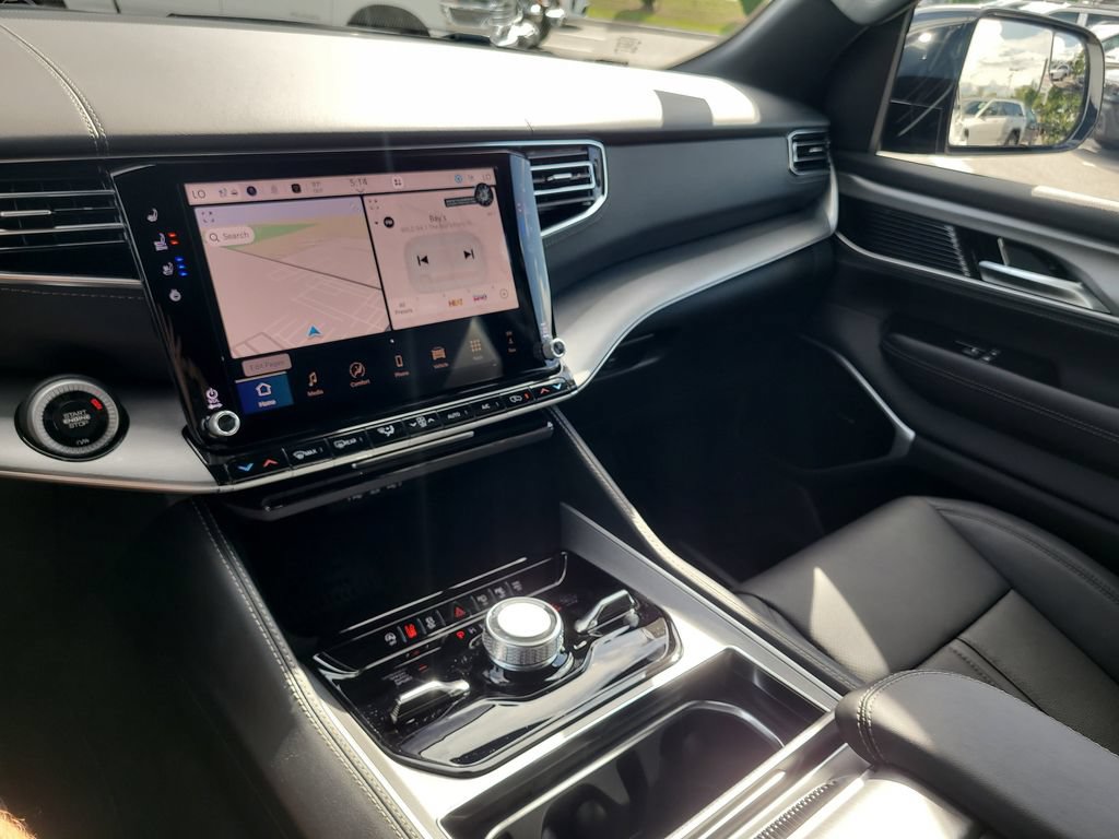 New 2026 Jeep Grand Wagoneer L Limited AWD/4WD image 26