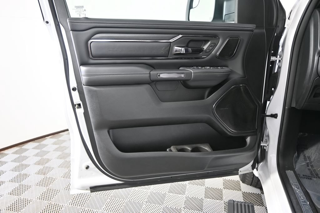 Used 2024 RAM 1500 Limited AWD/4WD image 19