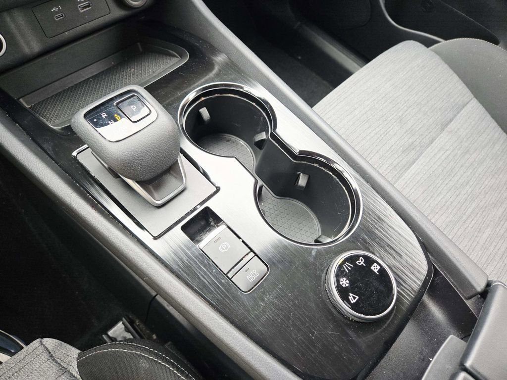 Used 2023 Nissan Rogue SV image 27