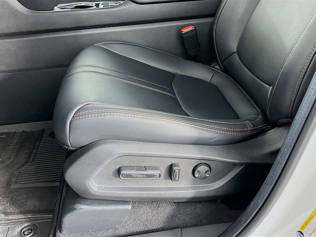 Used 2025 Honda Pilot TrailSport image 27