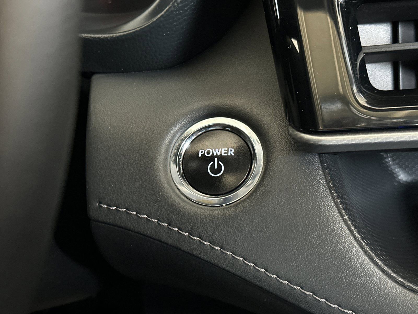 Used 2023 Toyota Highlander Platinum FWD image 22