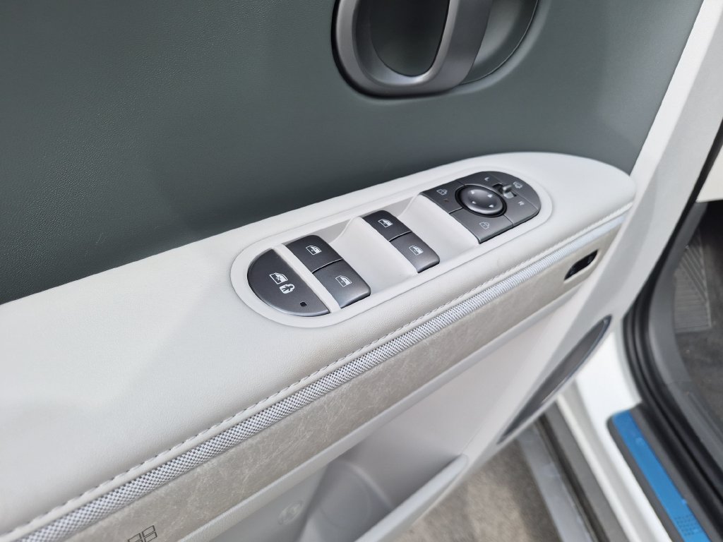 New 2026 Hyundai Ioniq 5 Limited RWD image 13