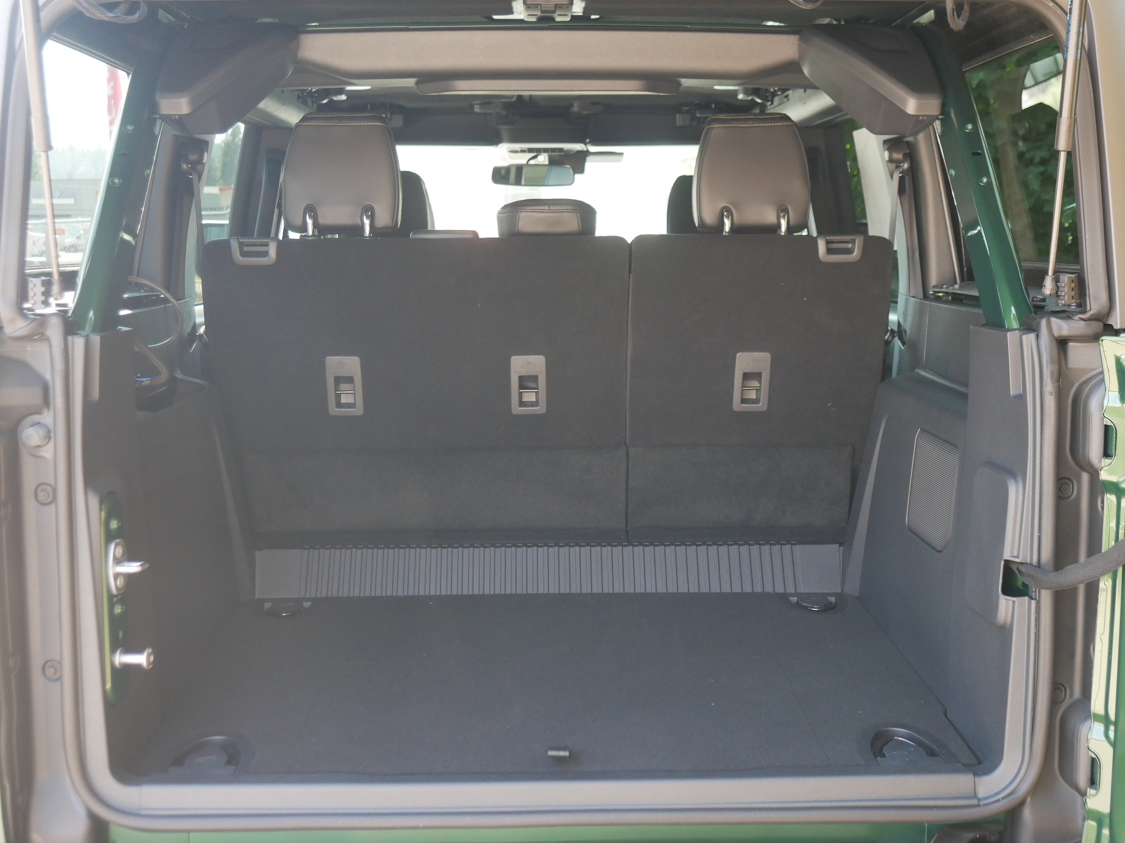 New 2025 Ford Bronco Badlands w/ Matte Film Protection Package image 26