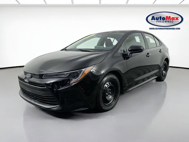 Used 2025 Toyota Corolla LE FWD image 4