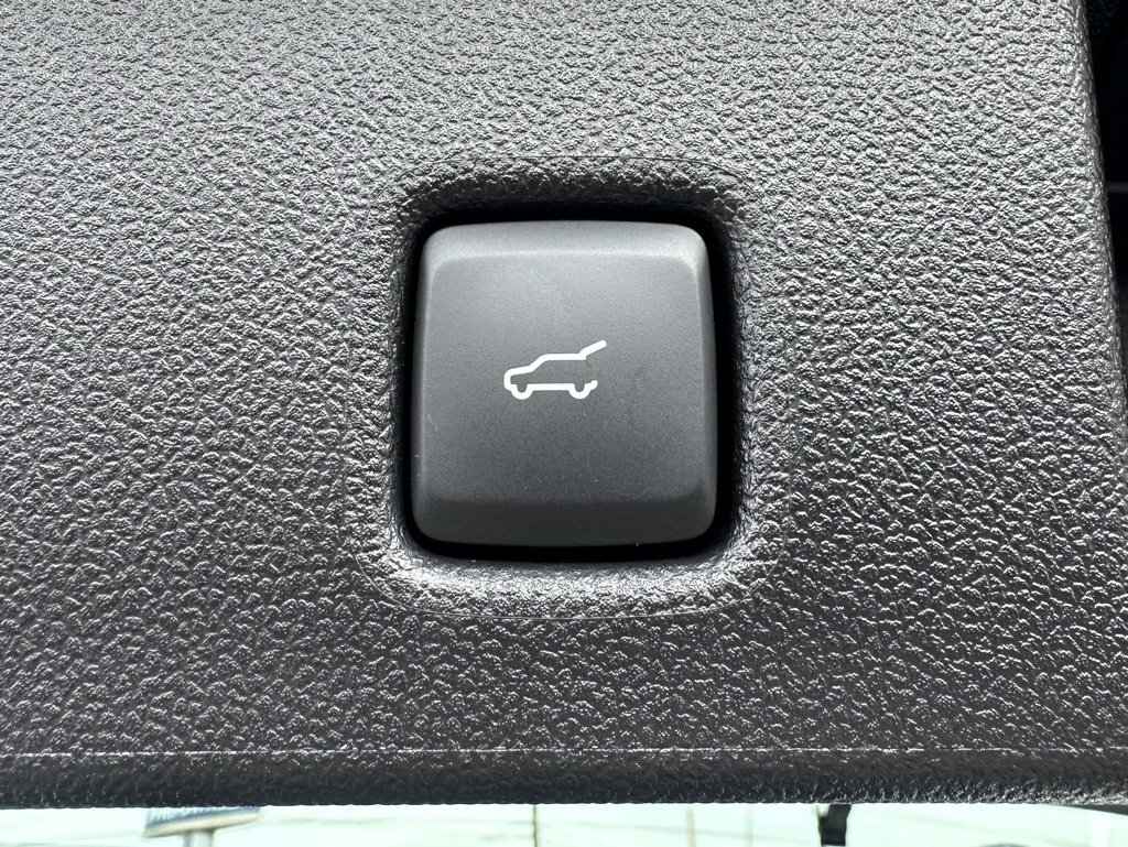 New 2026 Ford Escape Platinum image 8