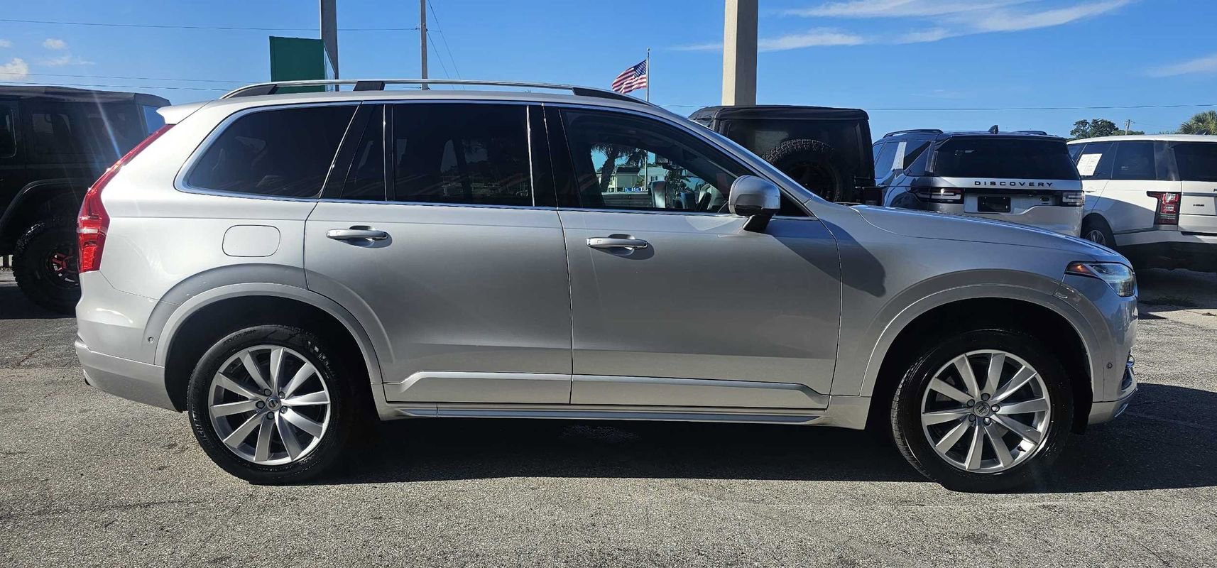 Used 2018 Volvo XC90 T5 Momentum w/ Convenience Package FWD image 27