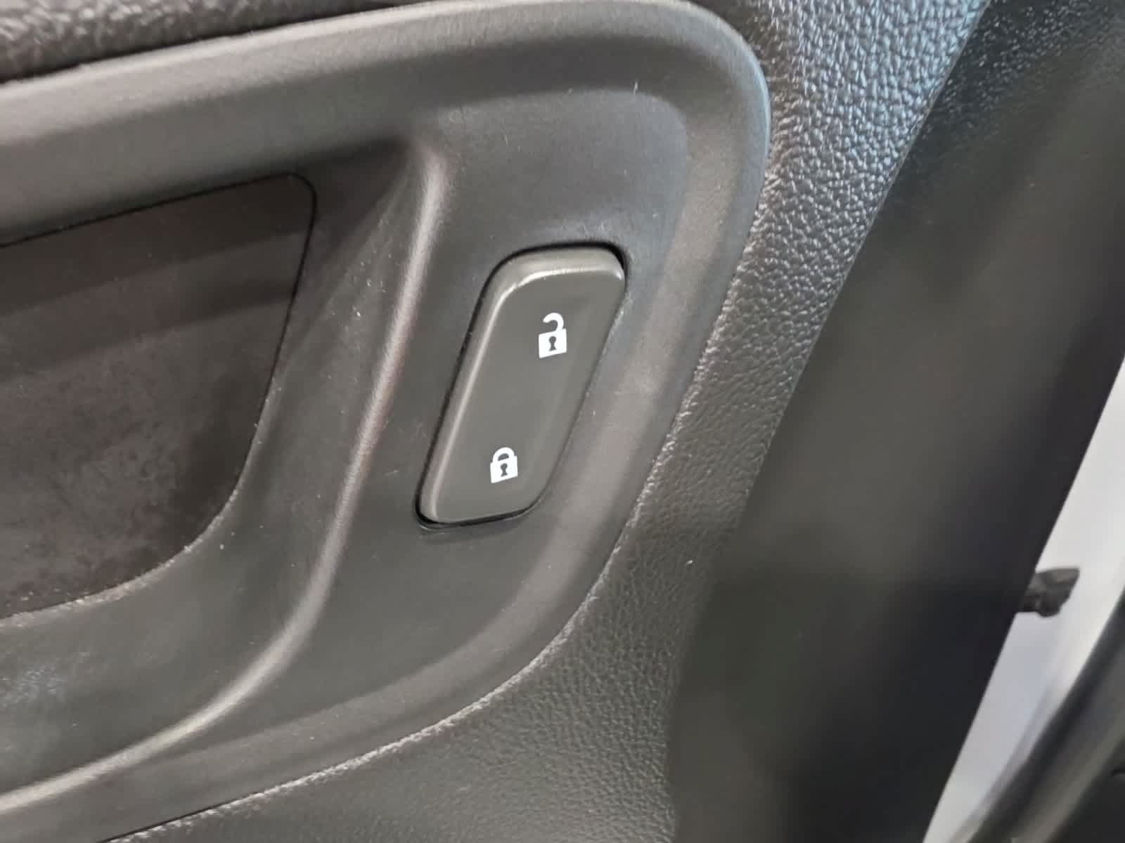 Used 2020 Chevrolet Colorado LT AWD/4WD image 21