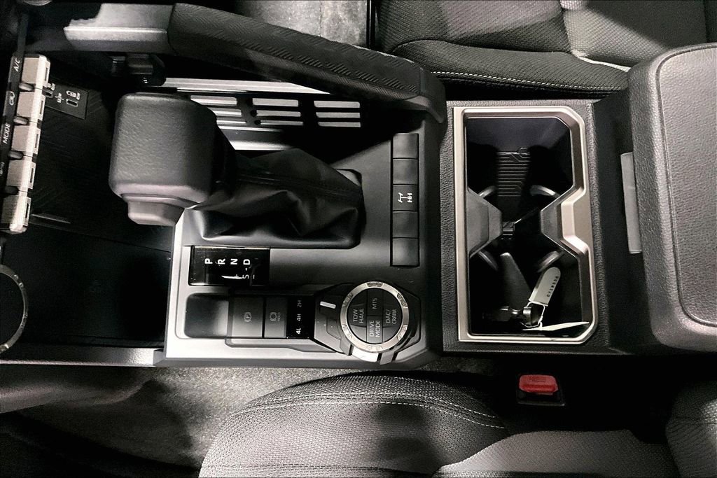 Used 2025 Toyota 4Runner TRD Off-Road image 17