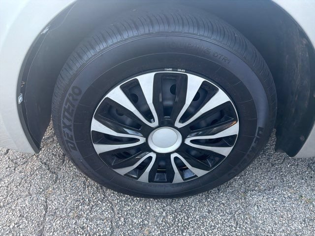 Used 2010 Toyota Sienna LE FWD image 27