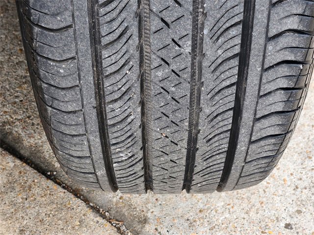 Used 2025 Chevrolet Trax RS w/ Driver Confidence Package image 11