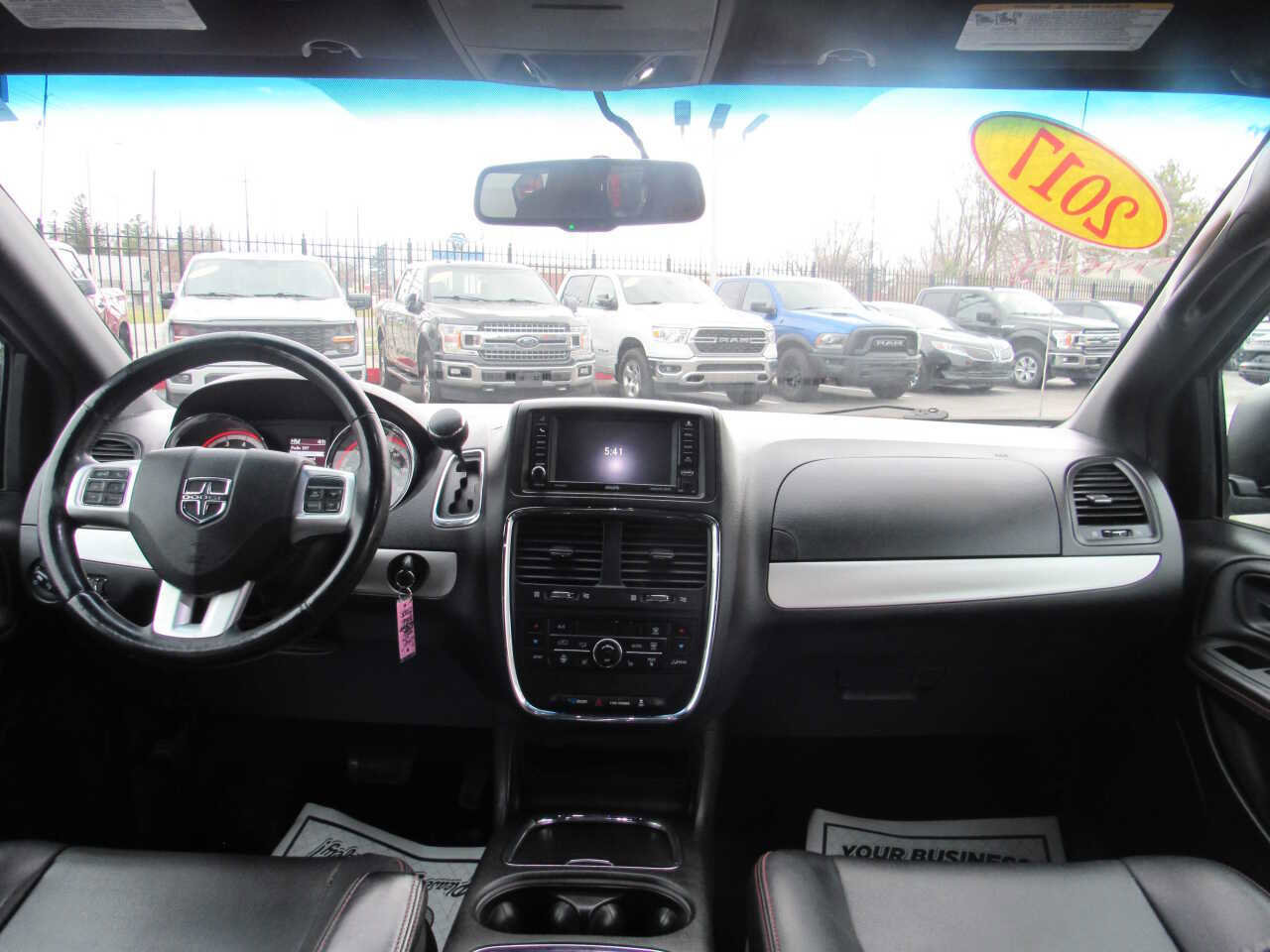 Used 2017 Dodge Grand Caravan GT FWD image 27