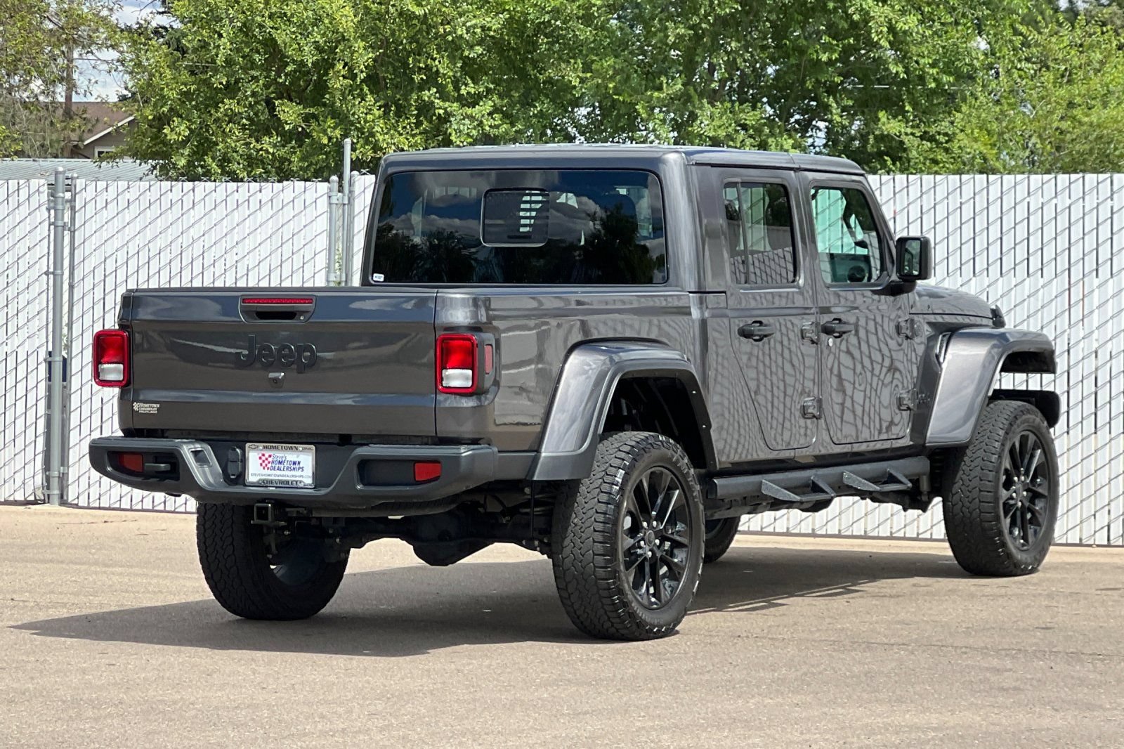 Used 2024 Jeep Gladiator Sport AWD/4WD image 4