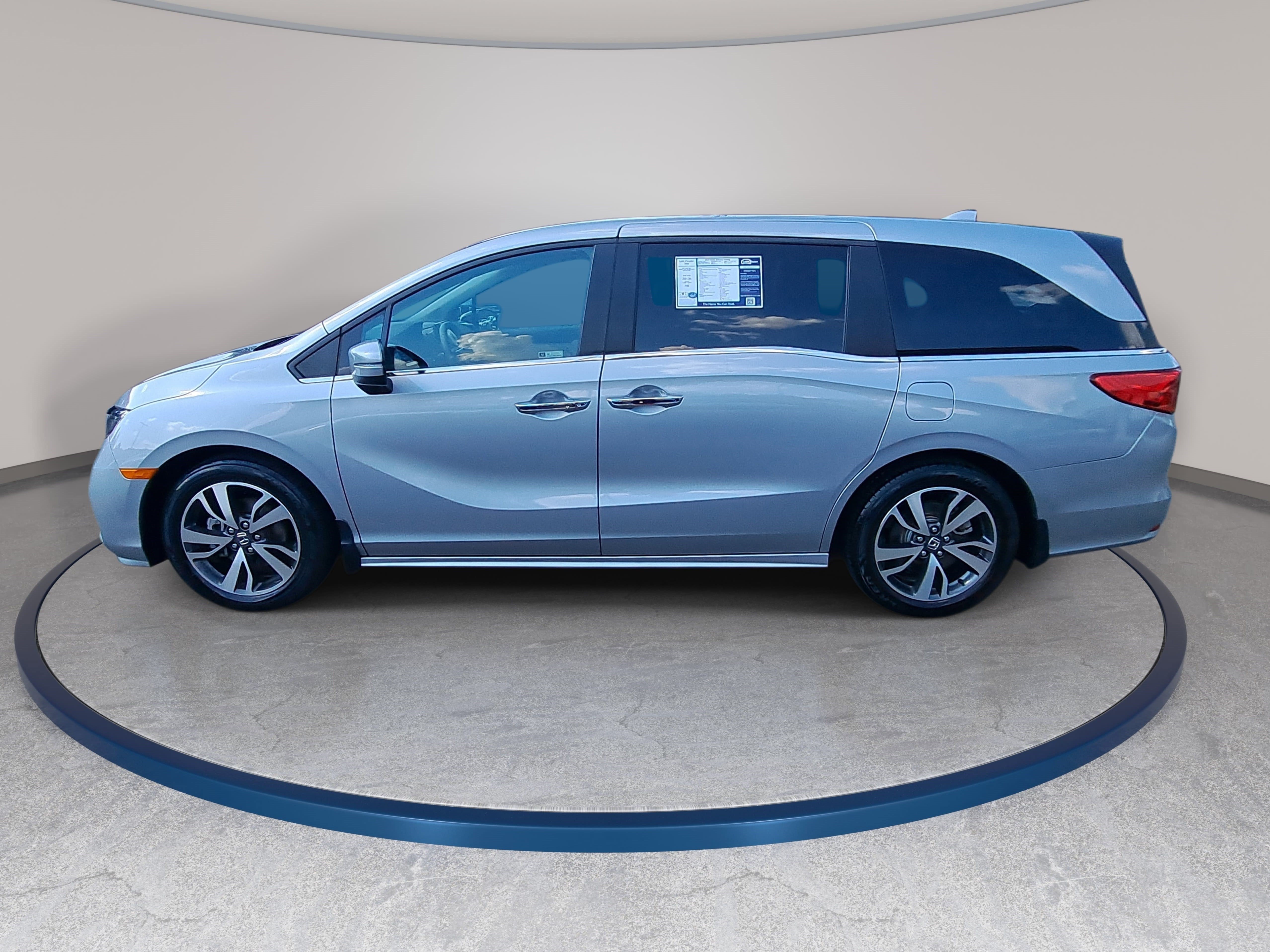 Used 2024 Honda Odyssey Touring image 8