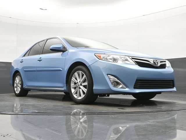 Used 2013 Toyota Camry XLE w/ Leather Pkg FWD image 10