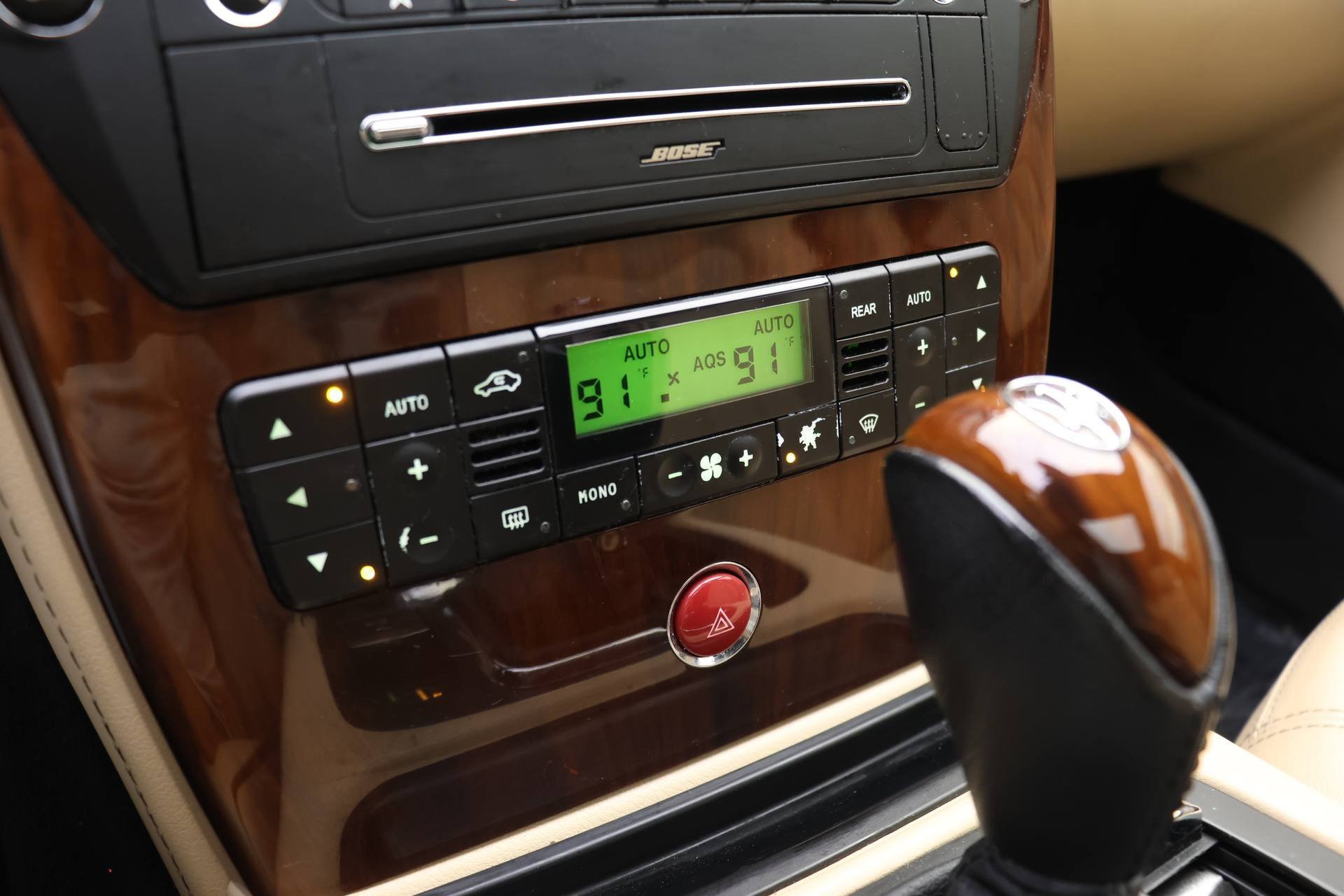 Used 2010 Maserati Quattroporte image 9