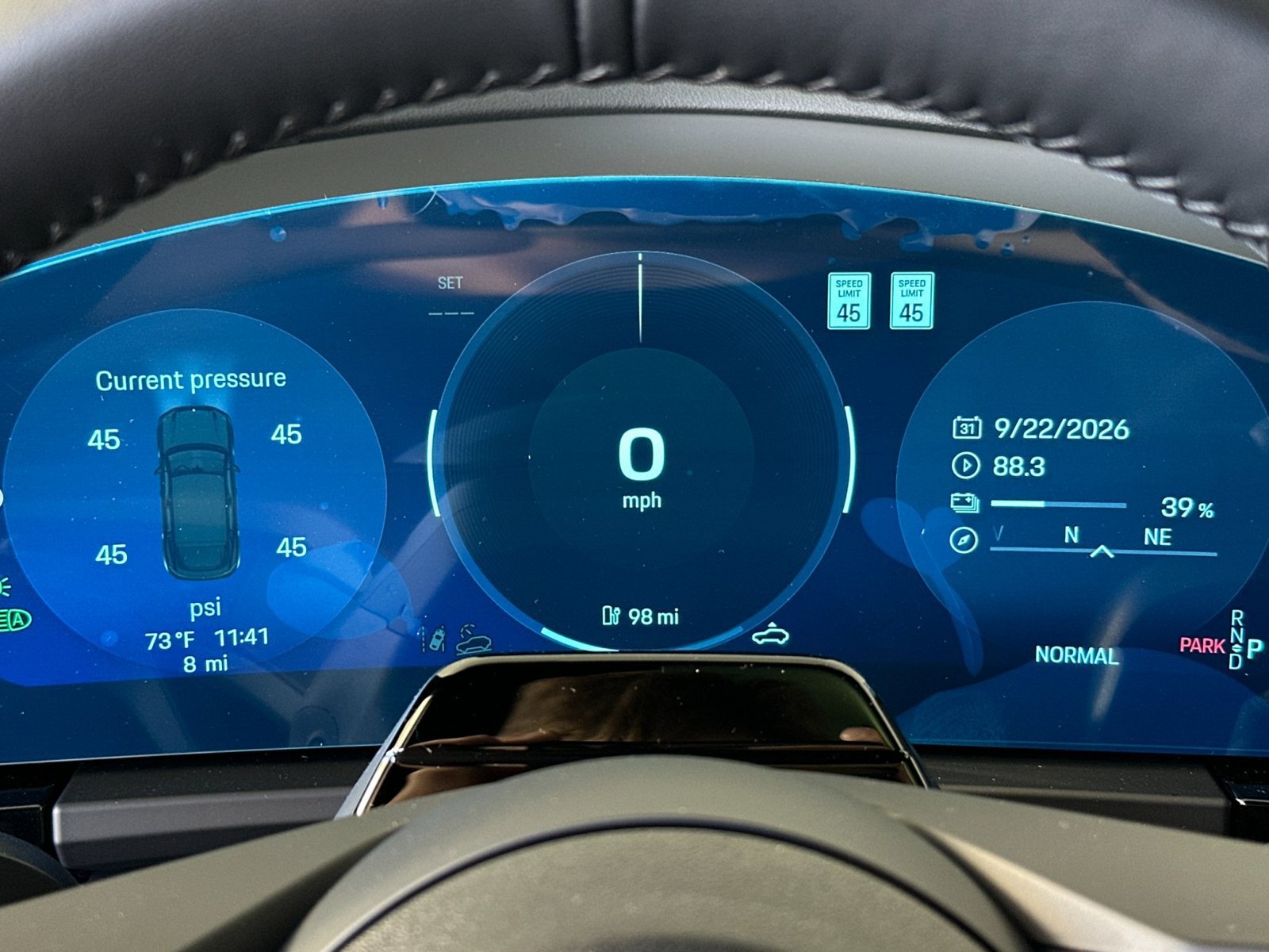 New 2026 Porsche Macan Electric RWD image 31