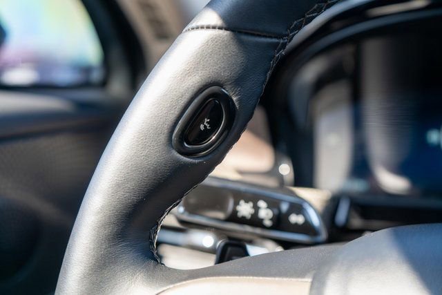 Used 2025 Lincoln Corsair Reserve w/ Jet Appearance Package image 41