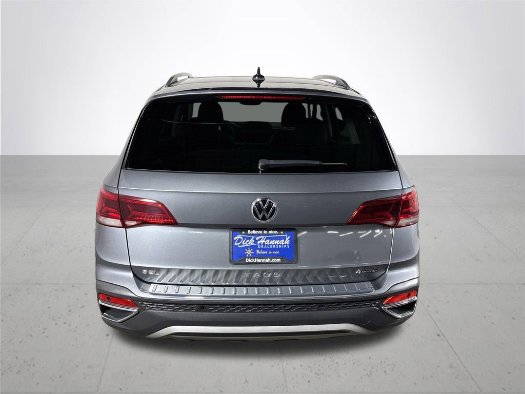 Certified 2023 Volkswagen Taos SEL image 7