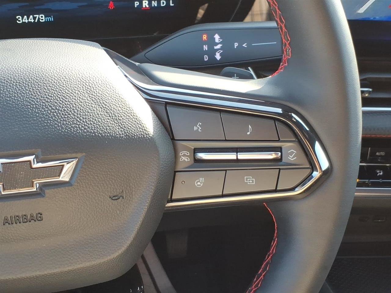 Used 2025 Chevrolet Equinox RS w/ Convenience Package III FWD image 23