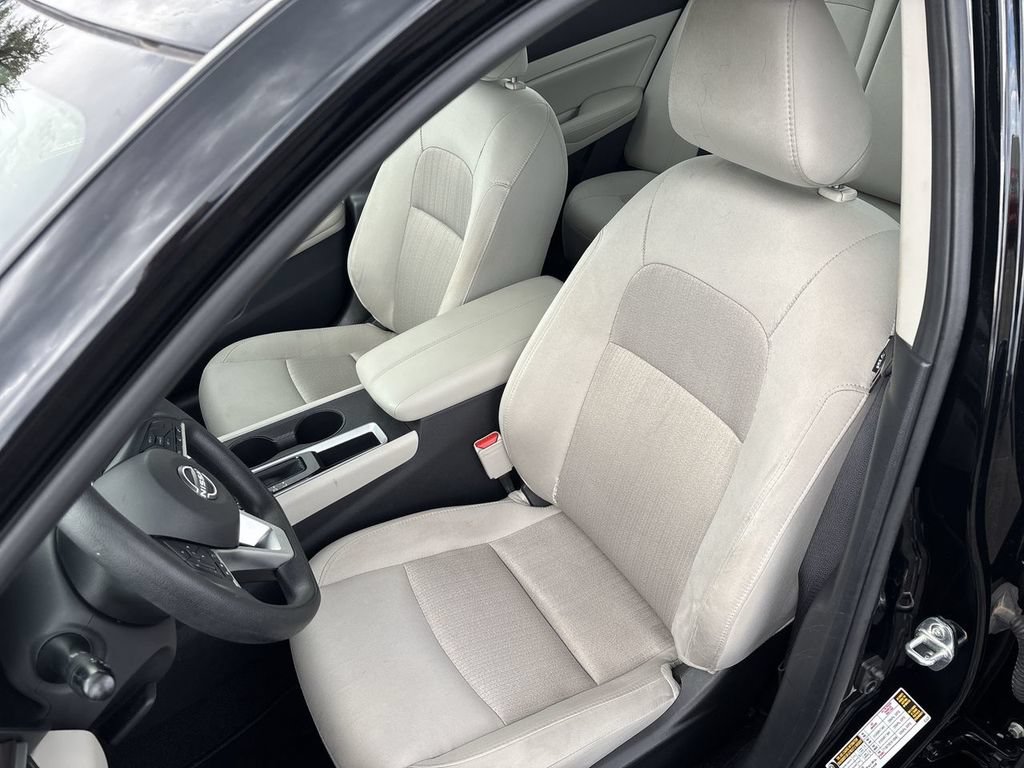 Used 2025 Nissan Altima 2.5 SV FWD image 22