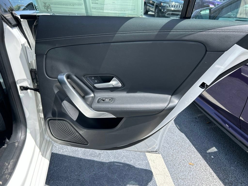 Used 2025 Mercedes-Benz CLA 250 image 47