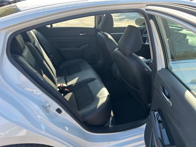 Used 2025 Nissan Altima 2.5 SR image 8
