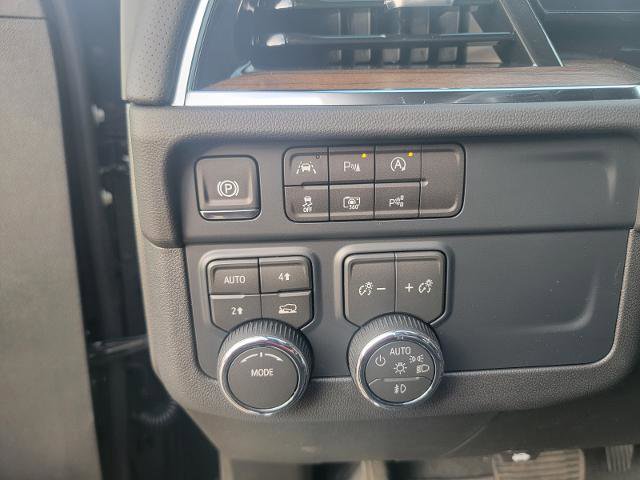 New 2026 Chevrolet Suburban High Country image 30