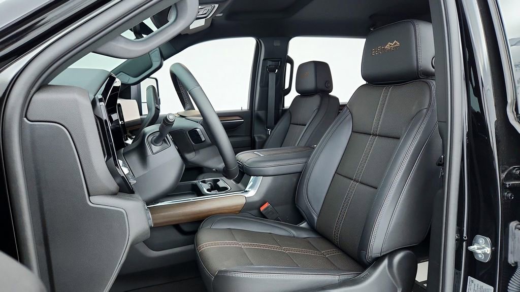 Used 2024 Chevrolet Silverado 2500 High Country w/ Technology Package AWD/4WD image 22