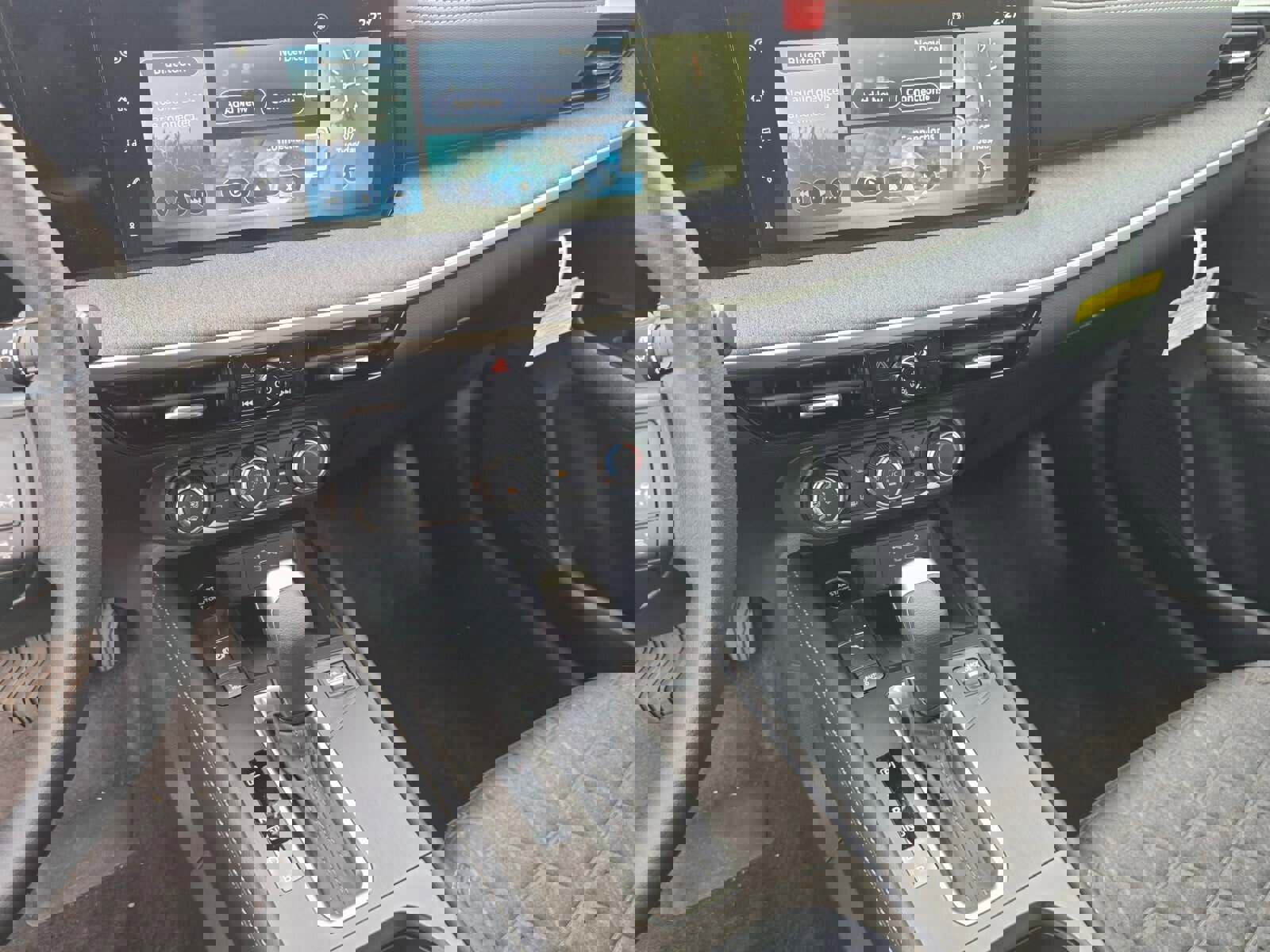 New 2025 Nissan Kicks SV w/ SV Premium Package image 25