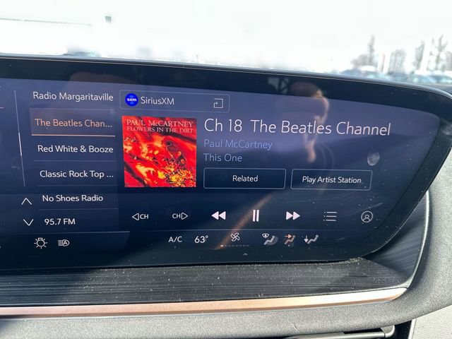 Certified 2025 Buick Envision Sport Touring image 14