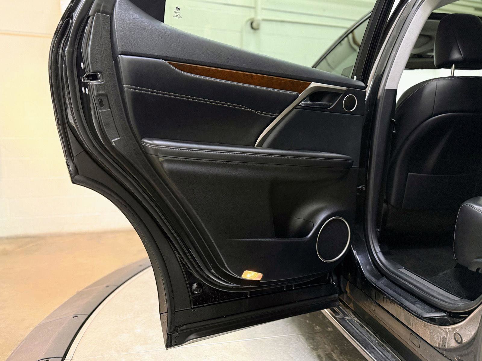 Used 2018 Lexus RX 450h AWD w/ Premium Package image 15