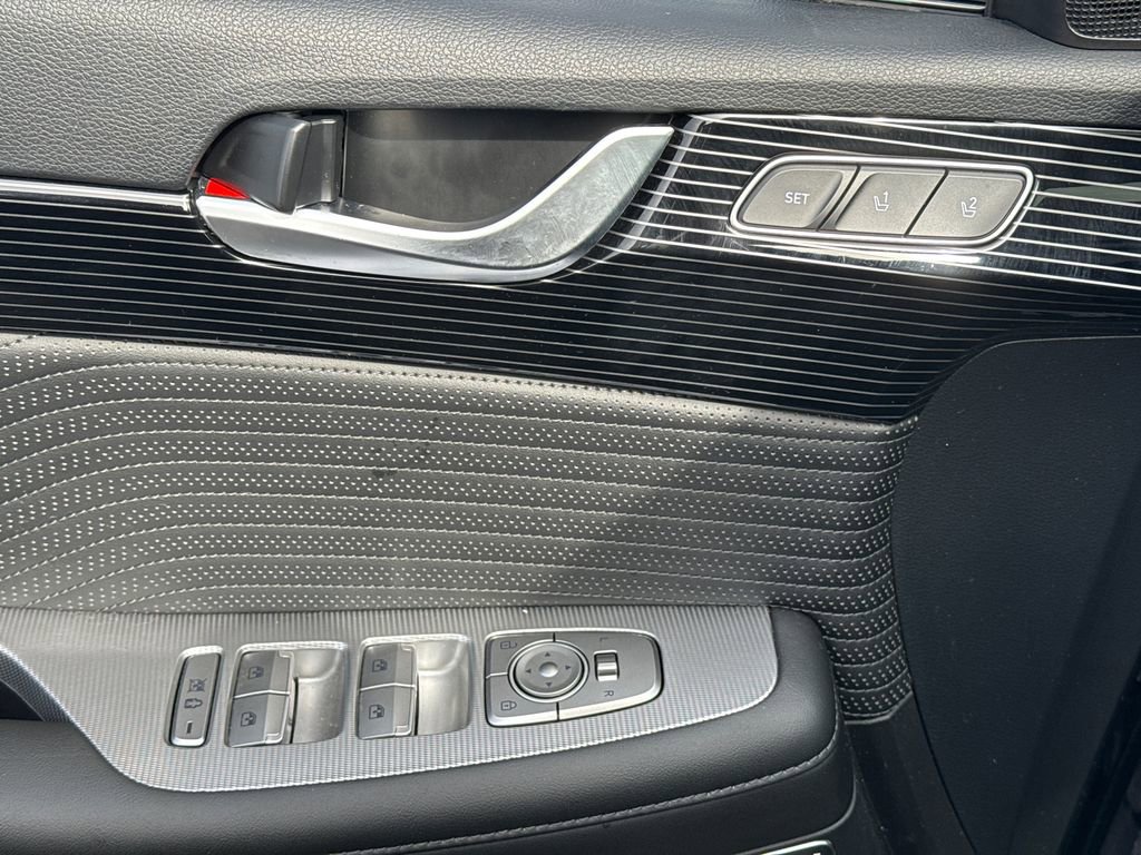 Used 2024 Hyundai Palisade Calligraphy image 14