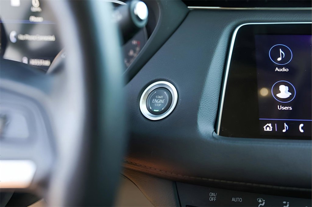 Certified 2022 Cadillac XT4 Premium Luxury w/ Technology Package image 17