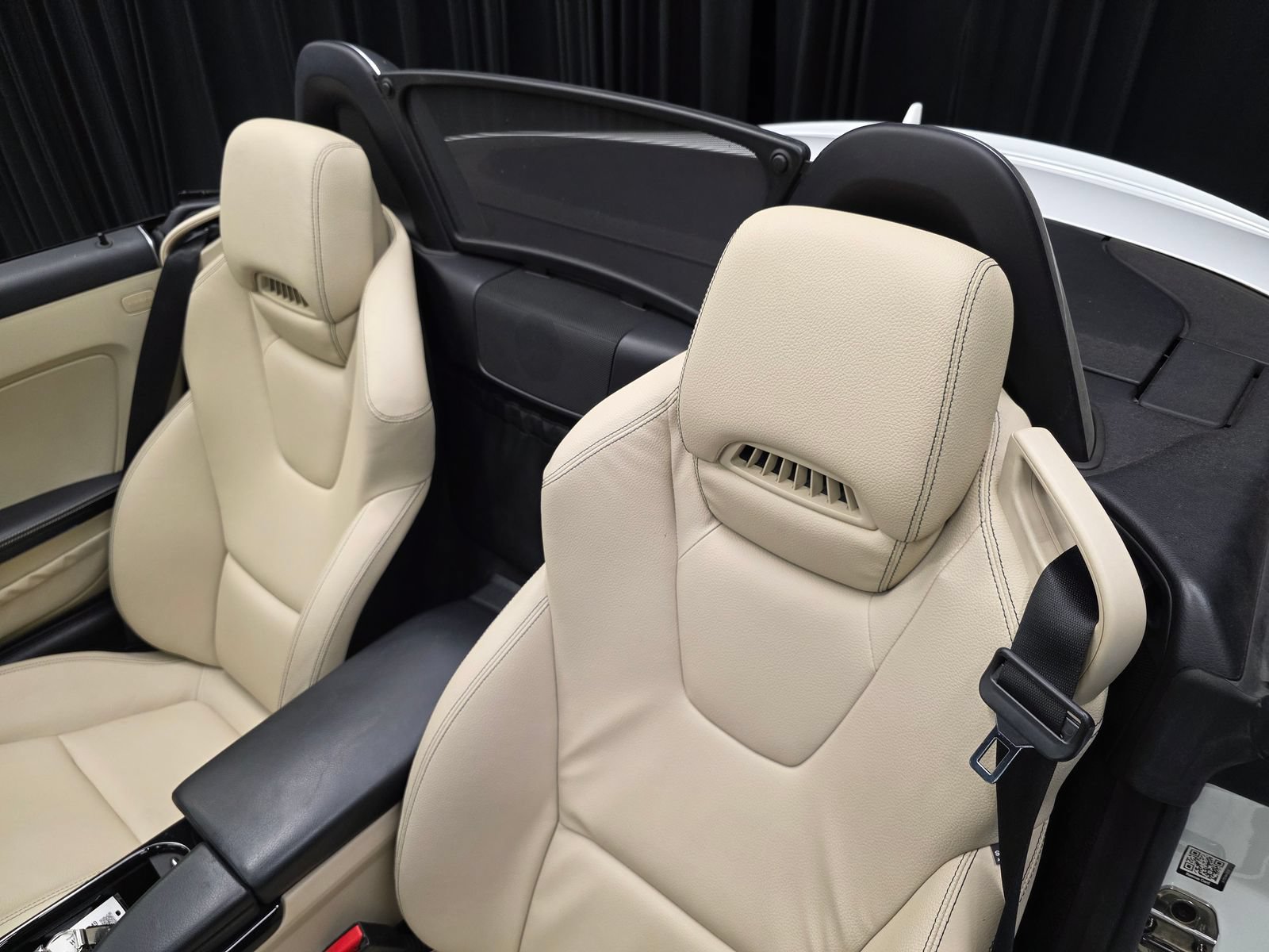 Used 2019 Mercedes-Benz SLC 300 image 21