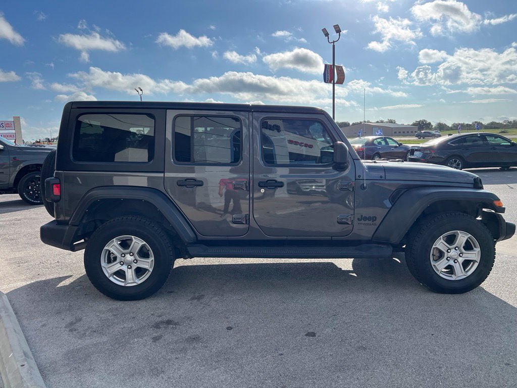 Certified 2022 Jeep Wrangler Unlimited Sport AWD/4WD image 7