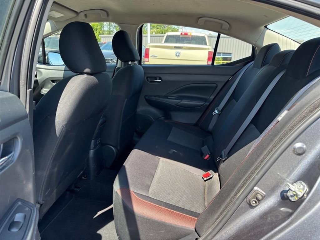Used 2020 Nissan Versa SR FWD image 12