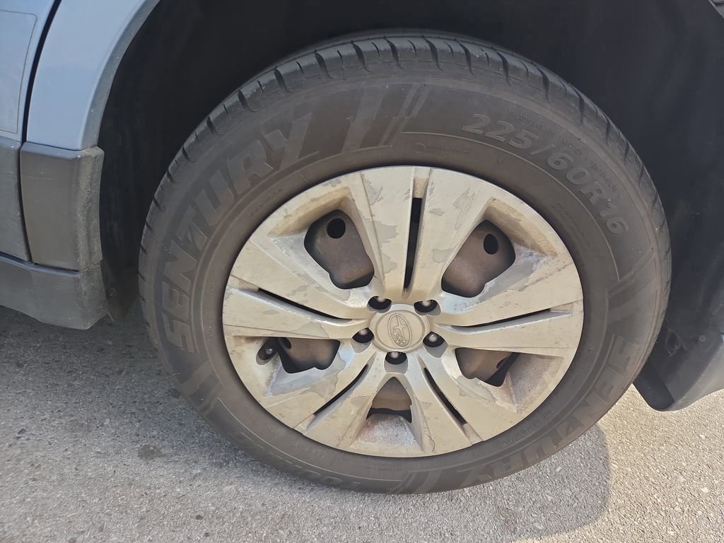 Used 2012 Subaru Outback 2.5i image 6