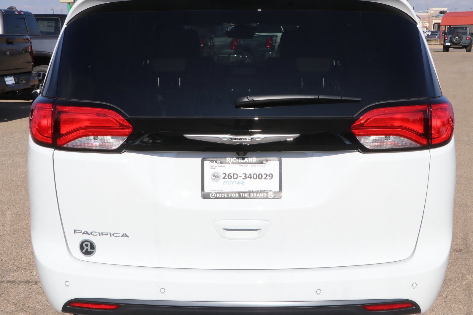 New 2027 Chrysler Pacifica LX FWD image 6