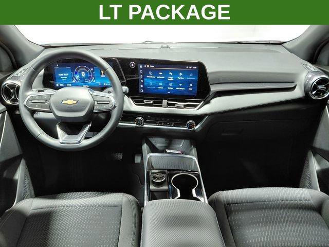 Used 2026 Chevrolet Equinox LT AWD/4WD image 2