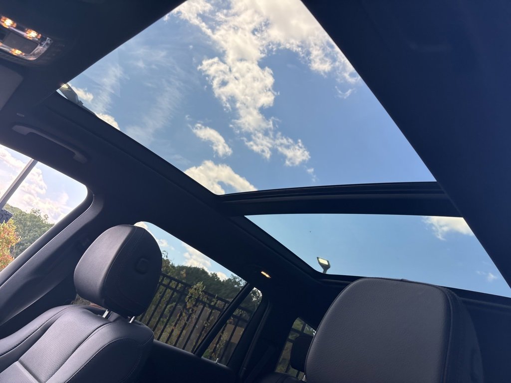 Used 2025 Mercedes-Benz GLS 450 4MATIC image 23