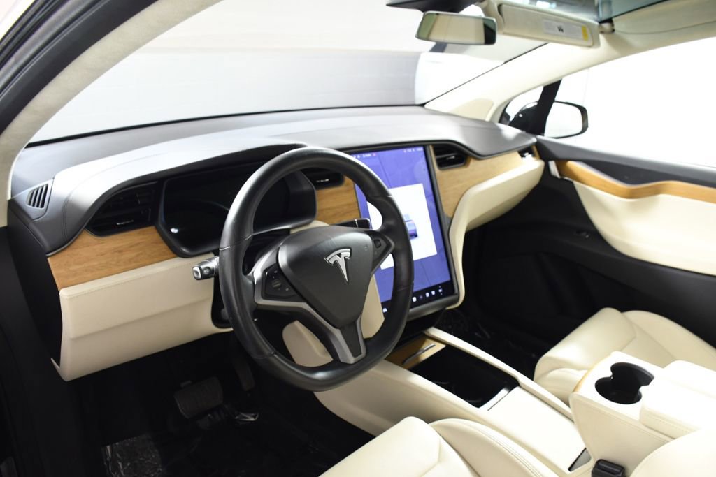 Used 2019 Tesla Model X Long Range AWD/4WD image 12