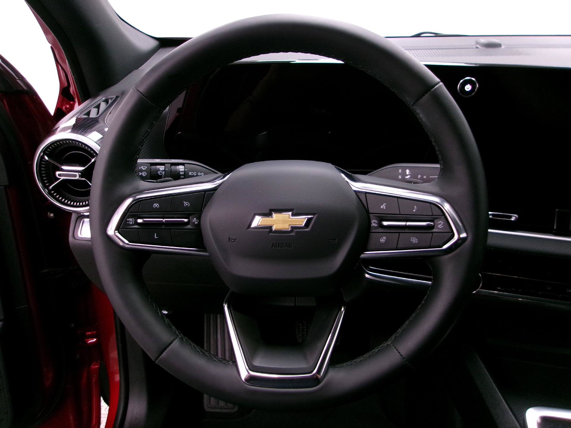 Used 2025 Chevrolet Equinox LT FWD image 5