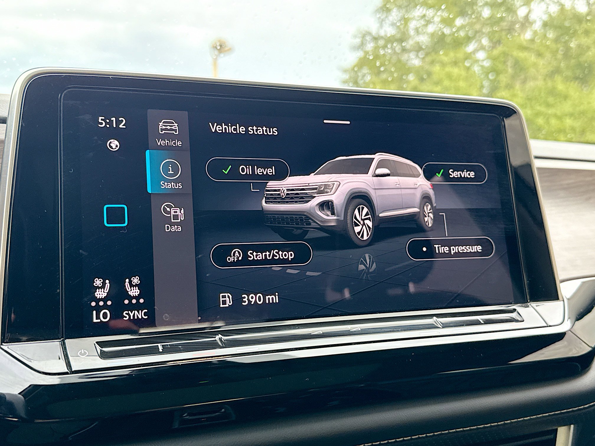 Used 2024 Volkswagen Atlas SEL Premium R-Line image 31