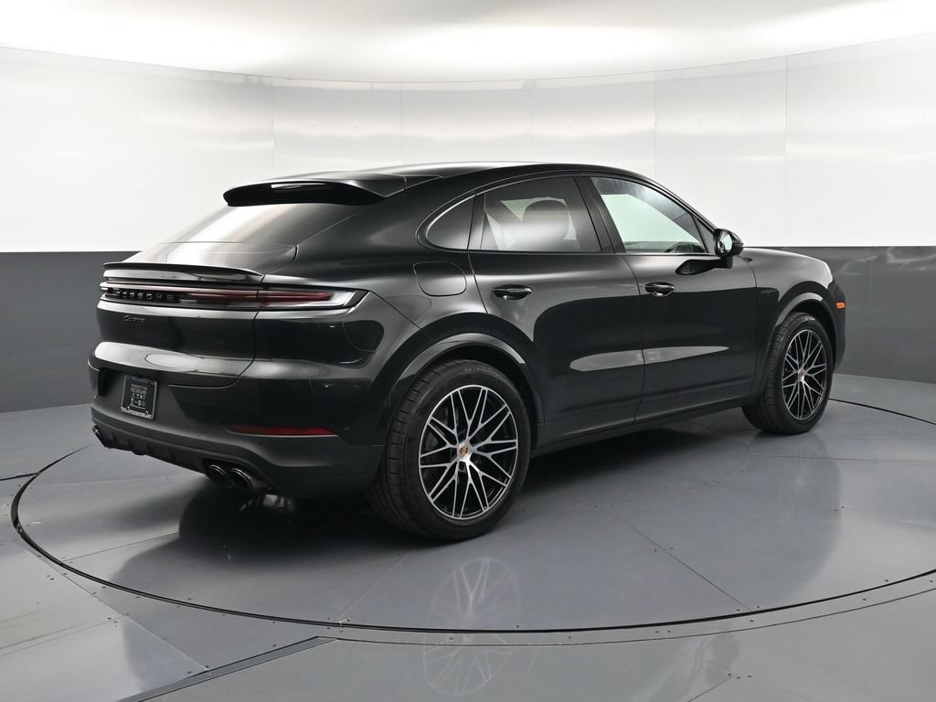 Certified 2026 Porsche Cayenne E-Hybrid Coupe AWD/4WD image 8