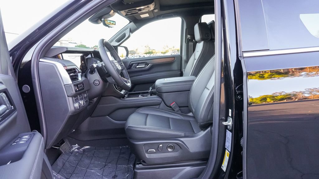 New 2026 GMC Yukon Denali w/ Denali Reserve Package image 15