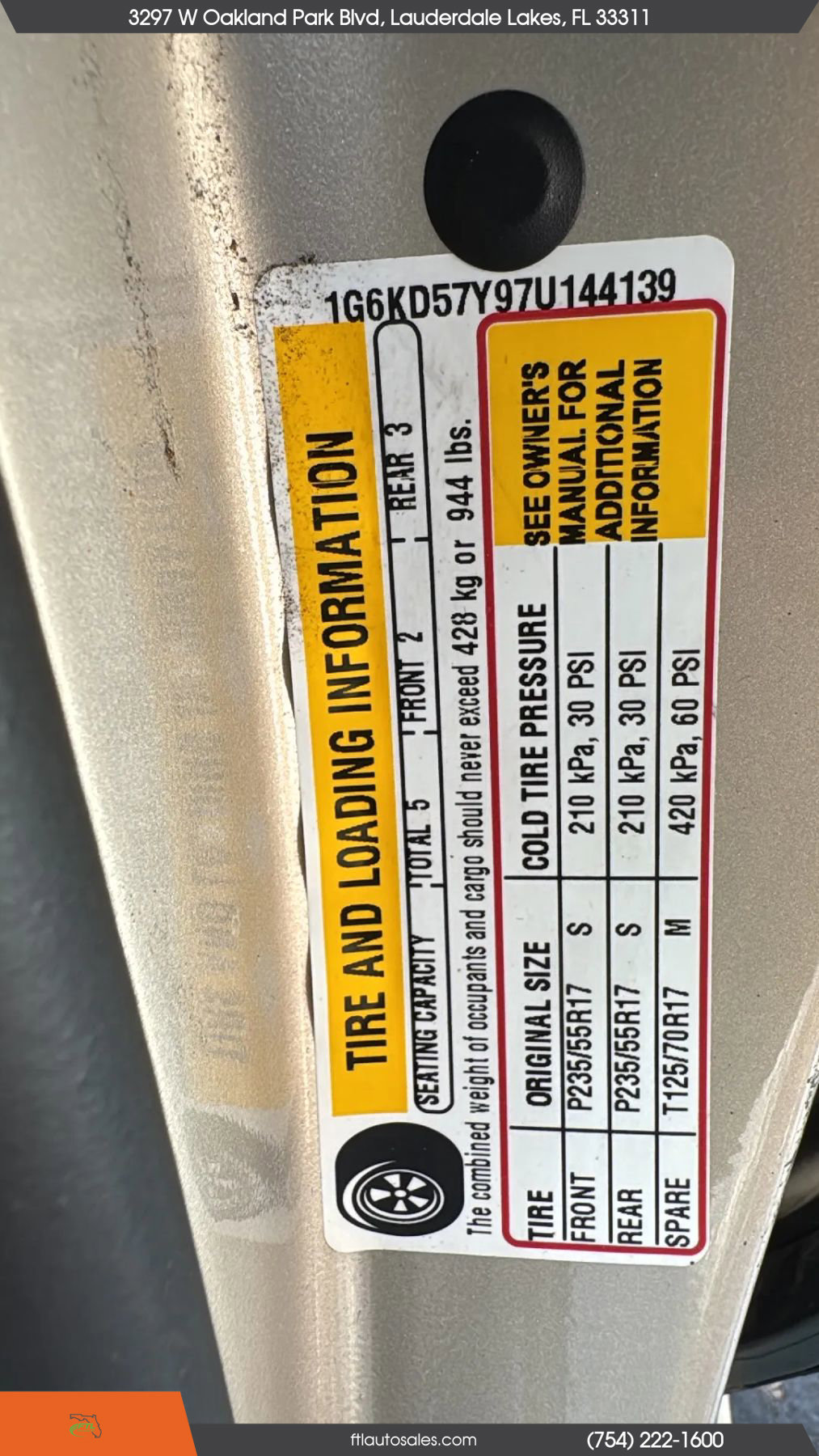 Used 2007 Cadillac DTS w/ Trunk Convenience Package image 84