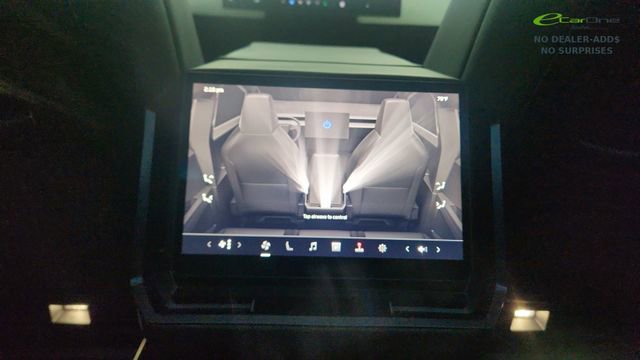 Used 2024 Tesla Cybertruck AWD Crew Cab image 36